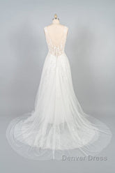V-neck Appliques Tulle A-line Wedding Dresses